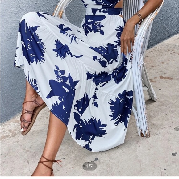 SHEIN Maxi Dress - Picture 3 of 7